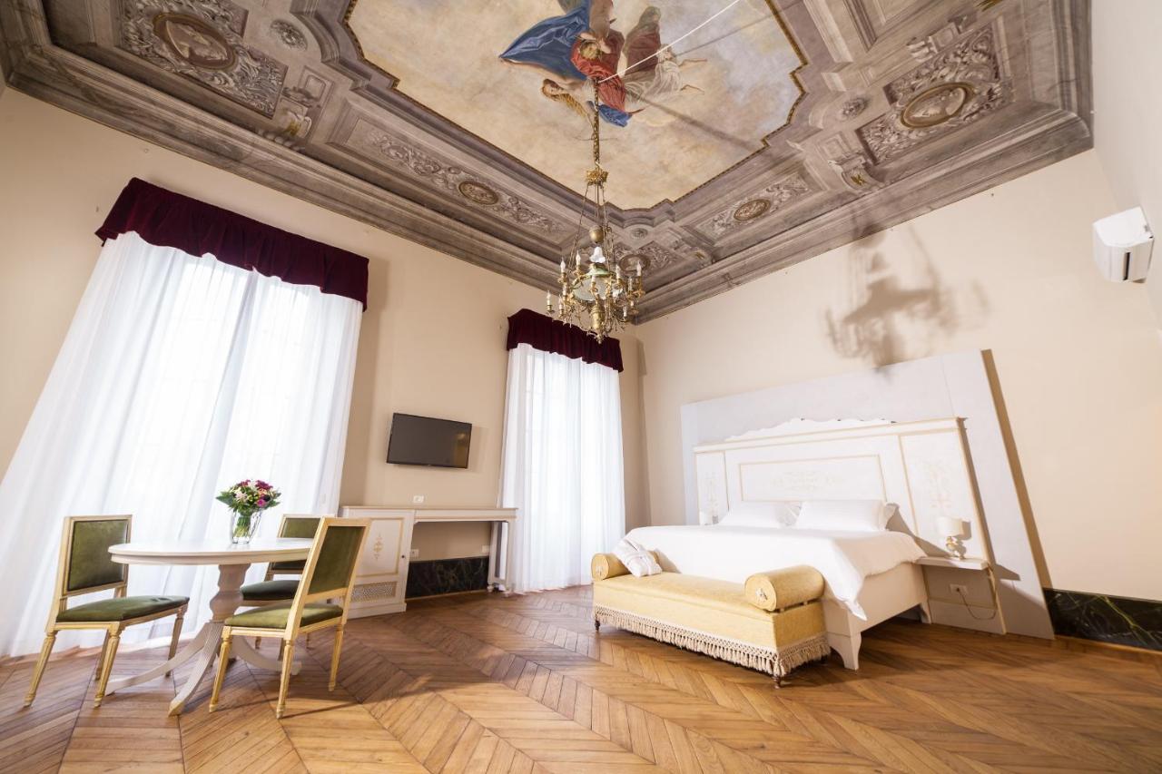 Palazzo D'Oltrarno - Residenza D'Epoca Bed & Breakfast Florence Luaran gambar