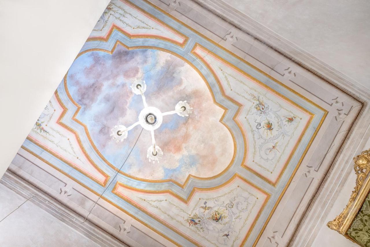 Palazzo D'Oltrarno - Residenza D'Epoca Bed & Breakfast Florence Luaran gambar